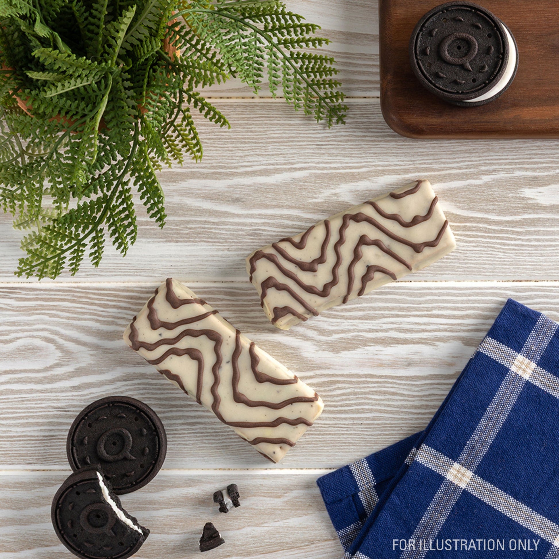 dipped-cookies-and-cream-protein-bars-s8 15807_QN_USA_ProteinBar_CAC_InterimAssetUpdate_Digital-Dipped-ProductCarouselSet_Tabletop2.jpg