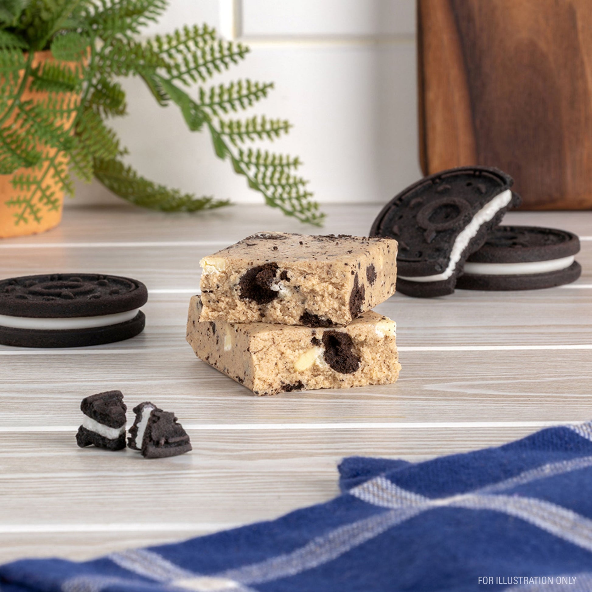 cookies-and-cream-protein-bars-o1 15807_QN_USA_ProteinBar_CAC_InterimAssetUpdate_Digital_Tabletop1.jpg