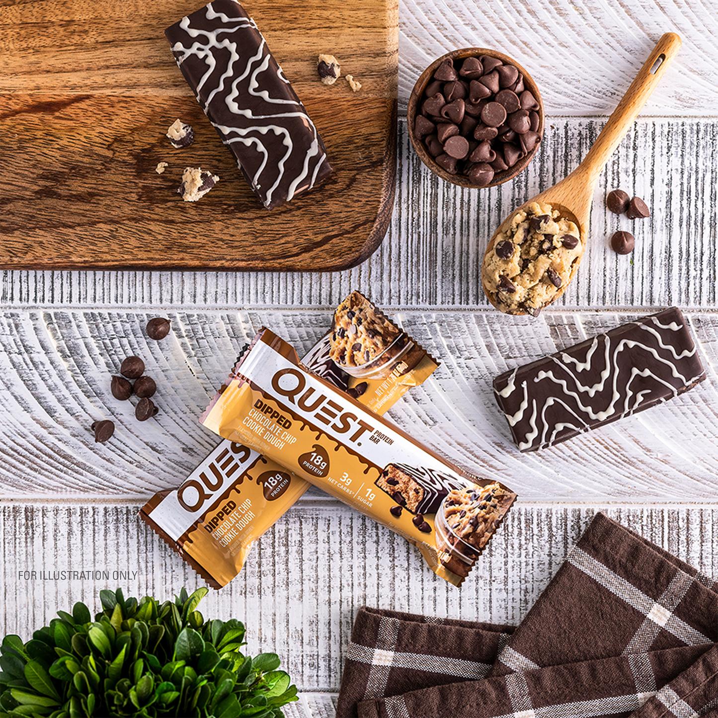 dipped-chocolate-chip-cookie-dough-protein-bar-t5 qst-012268_dipped-chocolate-chip-cookie-dough-protein-bar_7.png